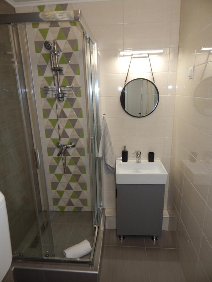 Pisztacia 2020 Apartman Kazincbarcika Bagian luar foto