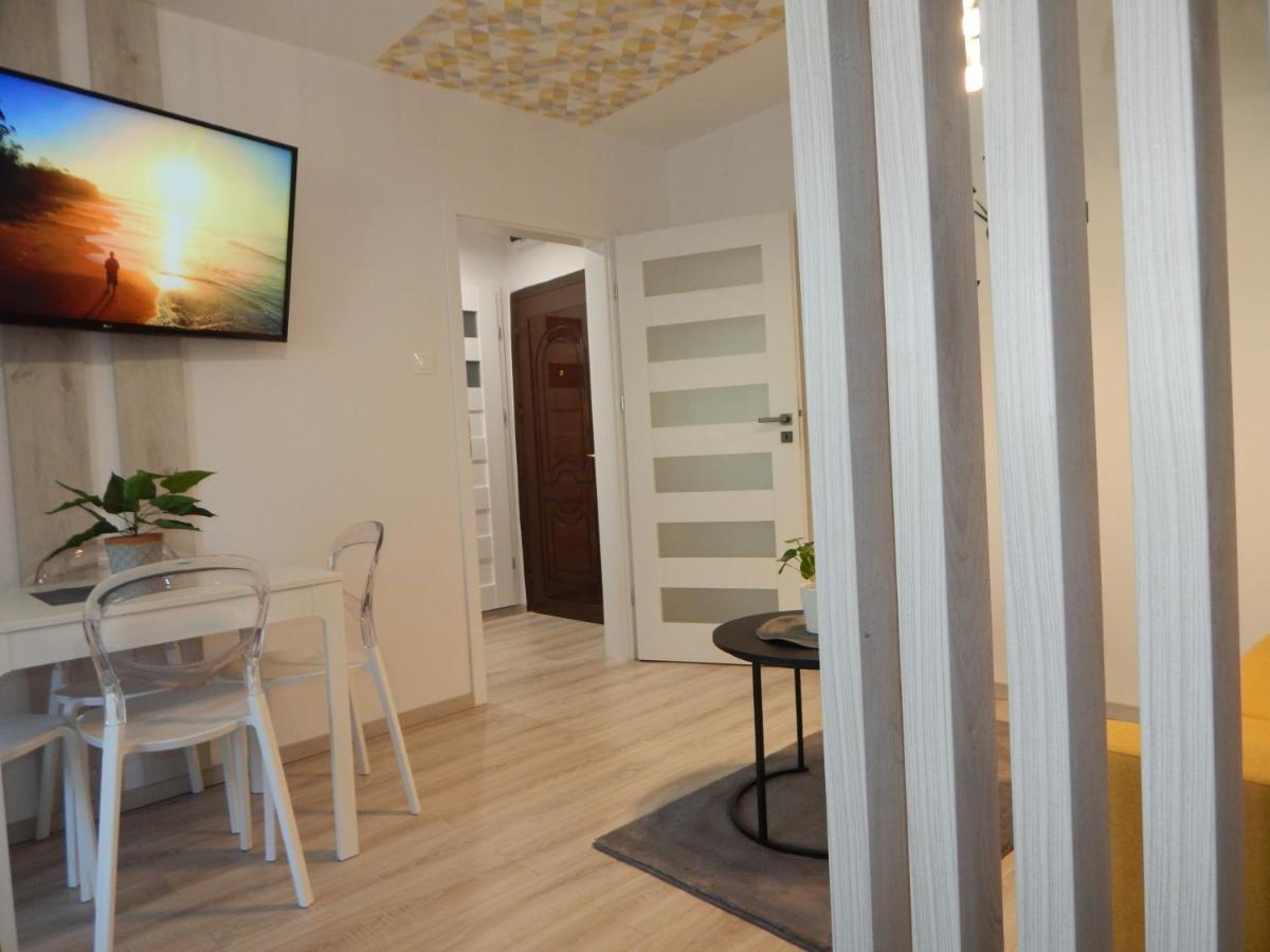 Pisztacia 2020 Apartman Kazincbarcika Bagian luar foto