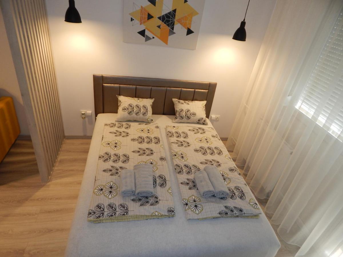 Pisztacia 2020 Apartman Kazincbarcika Bagian luar foto