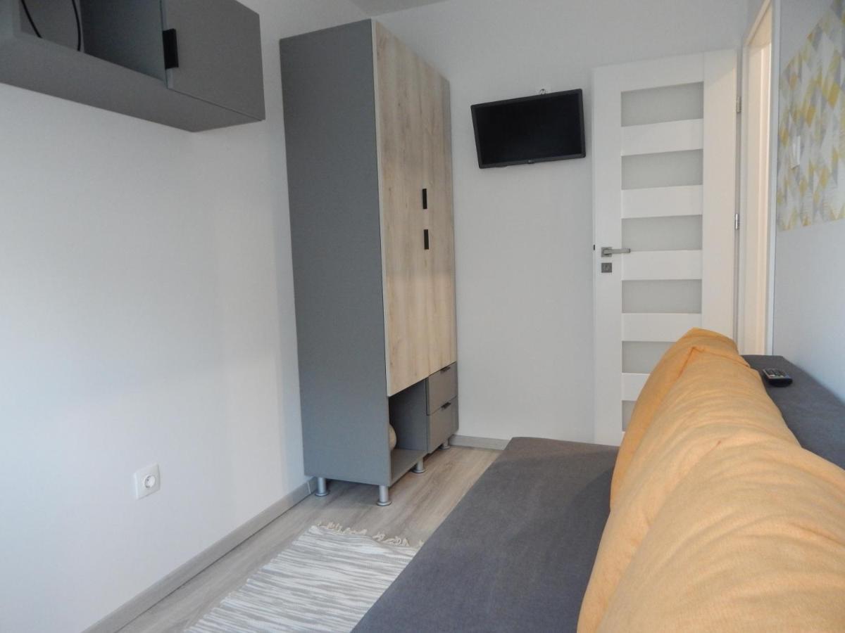 Pisztacia 2020 Apartman Kazincbarcika Bagian luar foto